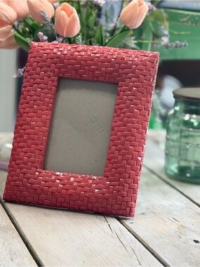 Kenar Home Ceramic BasketWeave Coral Photo Frame. 7.5x9.25 Woven | Cottagecore